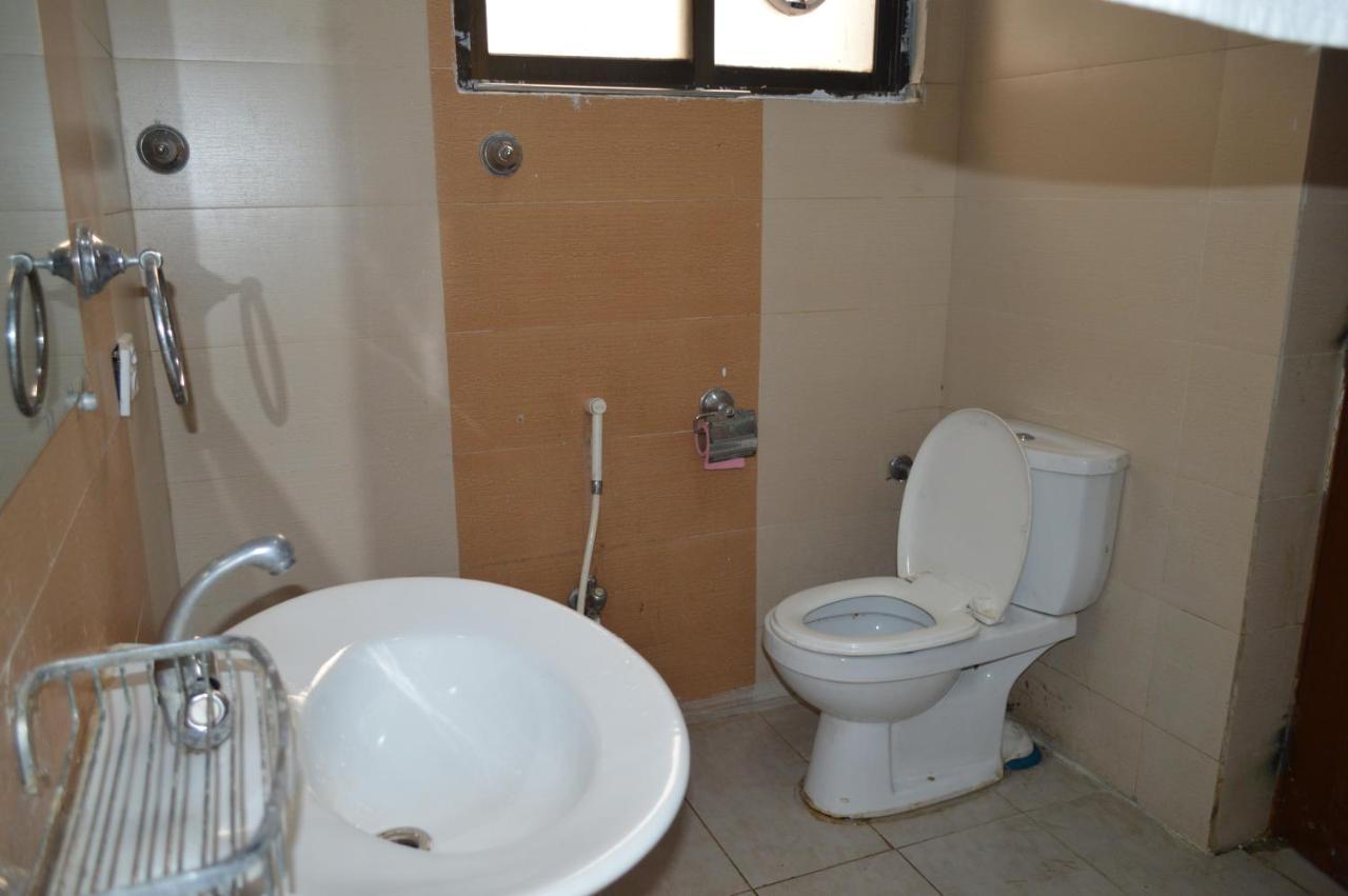 Tourist Hub Islamabad Bed & Breakfast Exterior photo